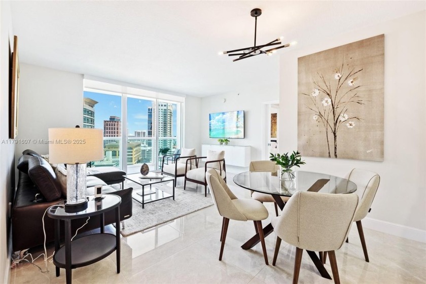 LUXURIOUS TOTALLY REMODELED 2 BEDROOM/ 2 BATHROOM APARTMENT - Beach Condo for sale in Fort Lauderdale, Florida on Beachhouse.com