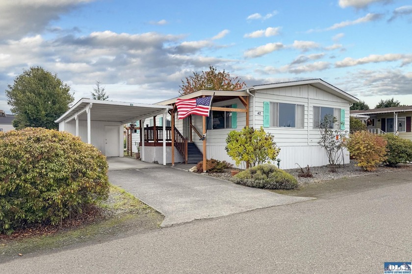 Welcome to your new home at Juniper Mobile Estates, a 62+ park - Beach Home for sale in Sequim, Washington on Beachhouse.com