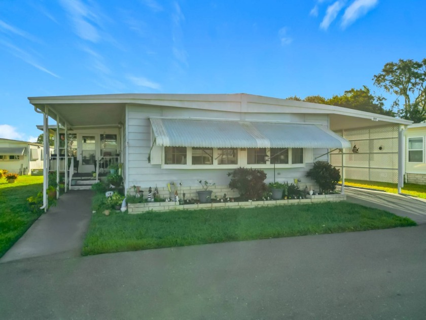 (Espanol a continuacion) Welcome to your new home in Hacienda - Beach Home for sale in New Port Richey, Florida on Beachhouse.com