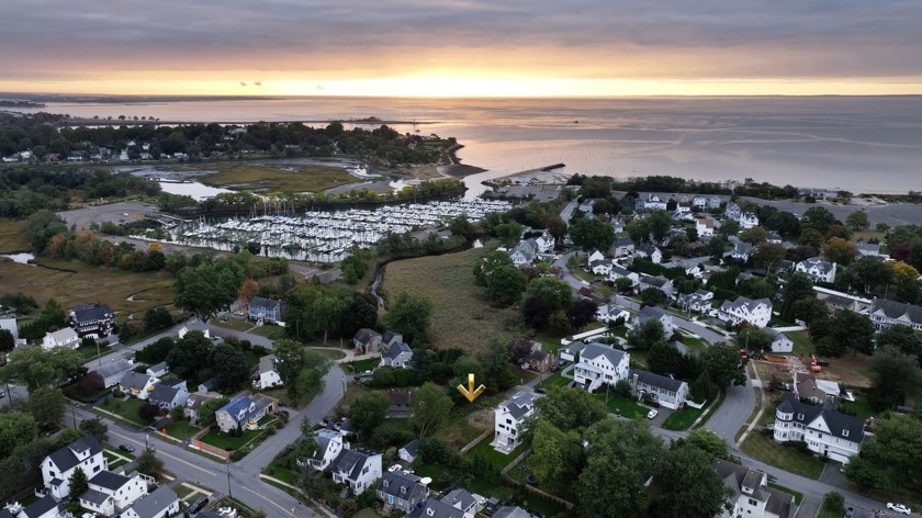 A Prime Land Opportunity in the Fairfield Beach Area! Discover - Beach Lot for sale in Fairfield, Connecticut on Beachhouse.com