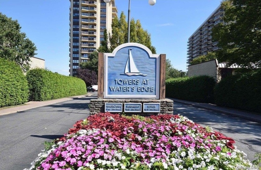 HUGE PRICE REDUCTION! OWNER LISTENING TO ALL OFFERS! Flexible - Beach Home for sale in Bayside, New York on Beachhouse.com