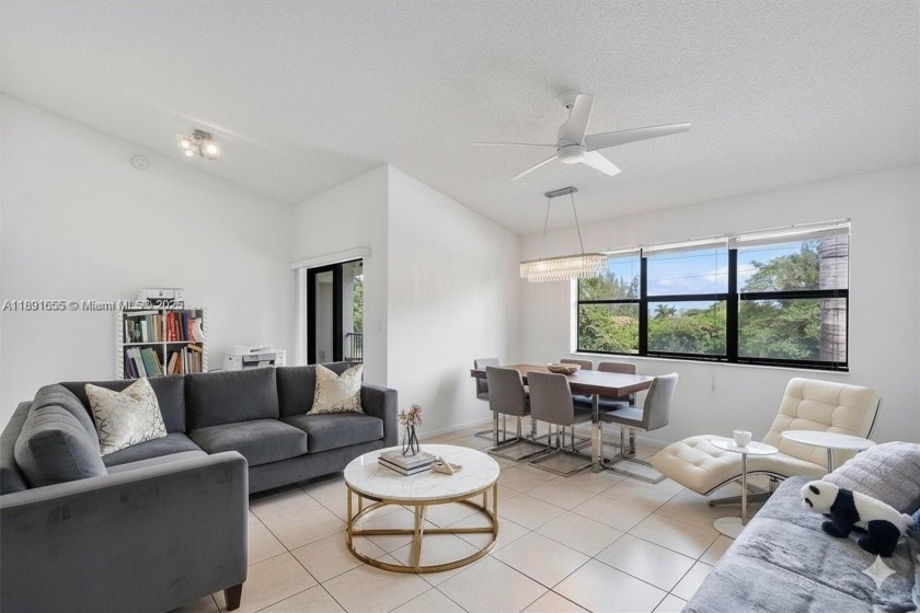 RENTED TILL 12/31/2025 $1,800 PER MONTH biggest one bedroom foor - Beach Condo for sale in Hollywood, Florida on Beachhouse.com