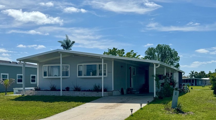 Meet your new found your slice of Paradise in Colony Cove-where - Beach Home for sale in Ellenton, Florida on Beachhouse.com