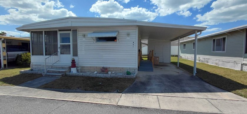 Price Reduced!!! Come and see this beautiful 2-bedroom, 2 bath - Beach Home for sale in Largo, Florida on Beachhouse.com