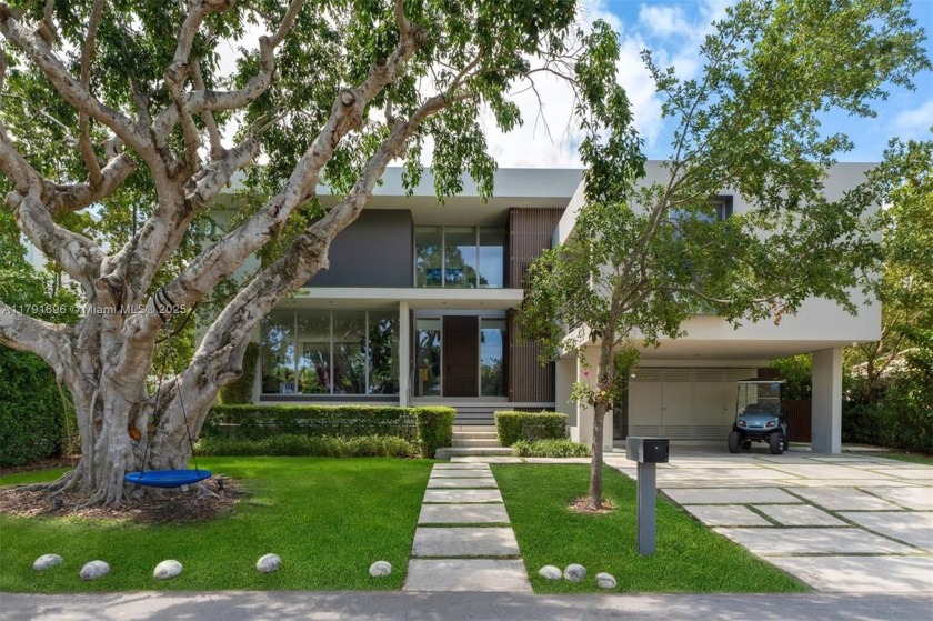 Built in 2020, this gorgeous residence is located on a quiet - Beach Home for sale in Key Biscayne, Florida on Beachhouse.com