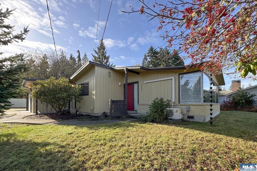 Watch the ships pass by in the Strait from the large picture - Beach Home for sale in Port Angeles, Washington on Beachhouse.com