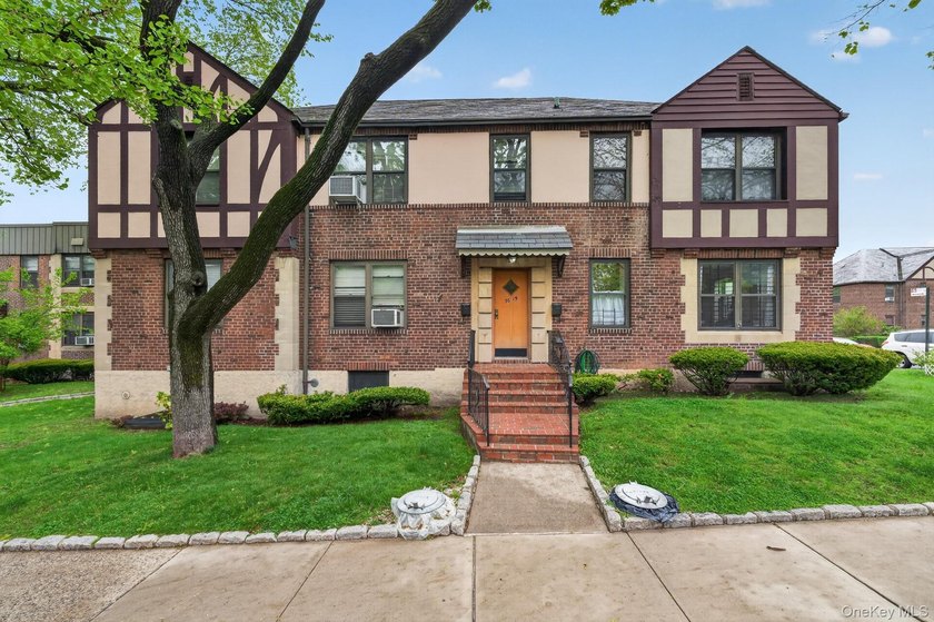 When location meets convenience and affordability, you get the - Beach Condo for sale in East Elmhurst, New York on Beachhouse.com