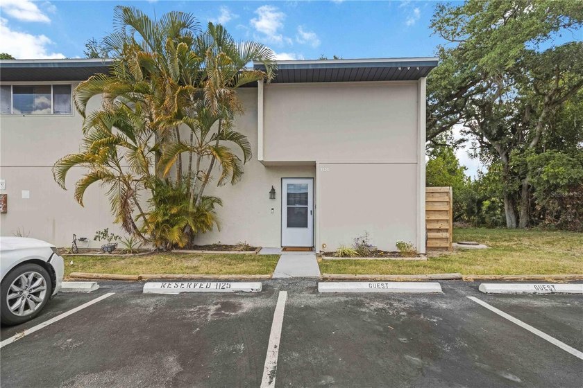 If you're searching for a Sarasota townhome that offers - Beach Condo for sale in Sarasota, Florida on Beachhouse.com