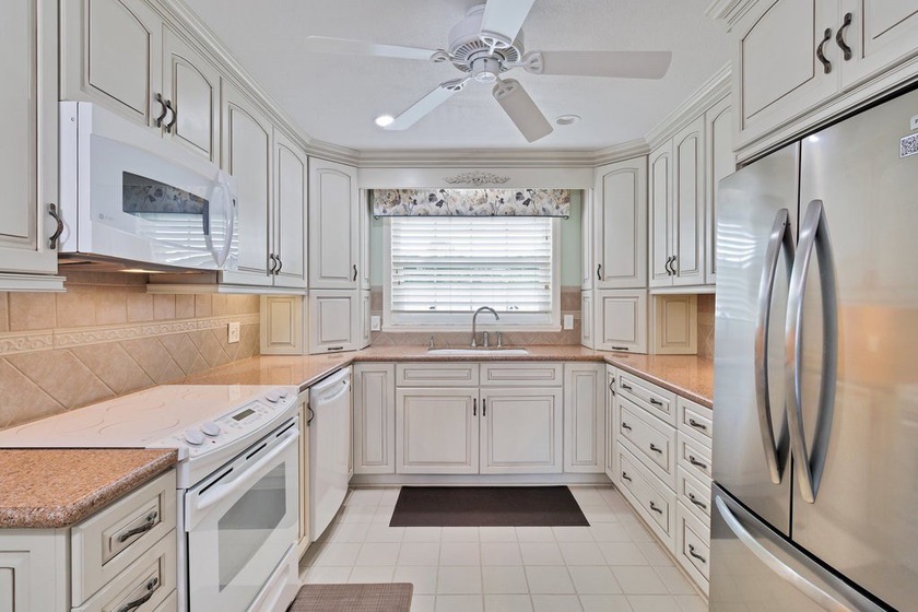 Resort Living in Grove Isle 55+ Community, 2 BD/2 BA. Kitchen - Beach Condo for sale in Vero Beach, Florida on Beachhouse.com
