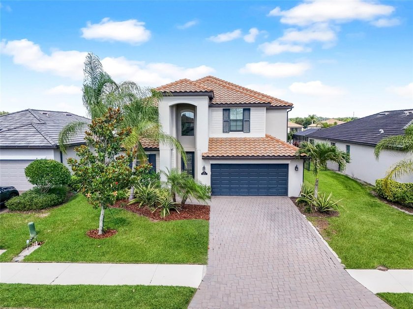 Welcome to 517 Mimosa Ct. in Gated Cooperlefe. SELLER IS - Beach Home for sale in Bradenton, Florida on Beachhouse.com