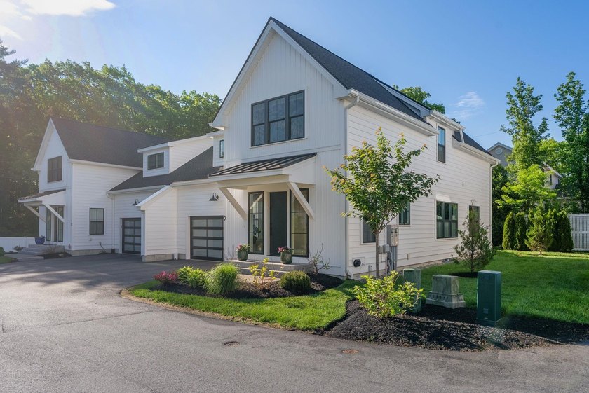 Welcome to Wentworth Landing, one of Portsmouth's newest luxury - Beach Condo for sale in Portsmouth, New Hampshire on Beachhouse.com