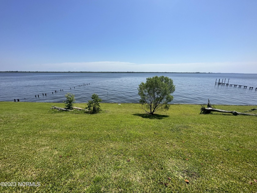 More than 110 Feet of Neuse River Waterfront with Miles of Views - Beach Lot for sale in New Bern, North Carolina on Beachhouse.com