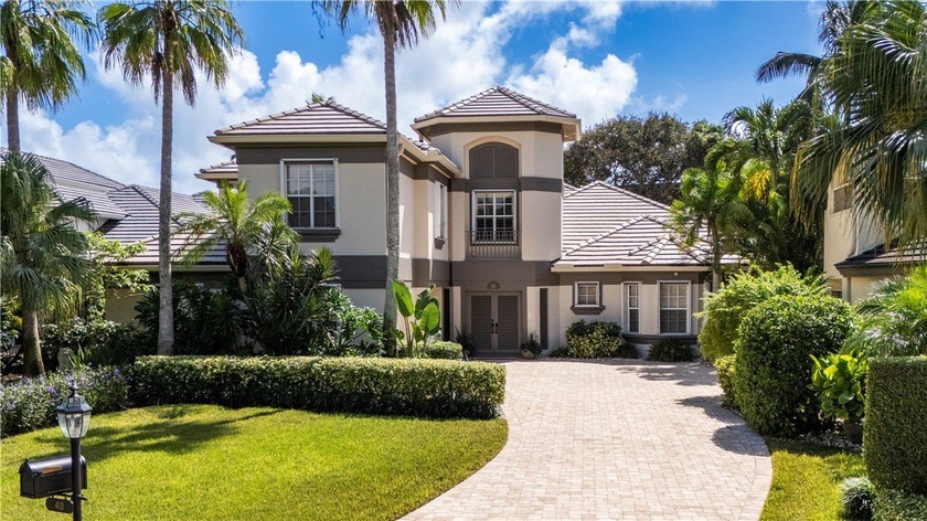 HIDDEN GEM in Mariner Village! Stunning 3 bedroom, 3.5 bath with - Beach Home for sale in Vero Beach, Florida on Beachhouse.com
