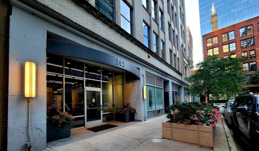 Experience luxury loft living reimagined in this stunning - Beach Home for sale in Chicago, Illinois on Beachhouse.com