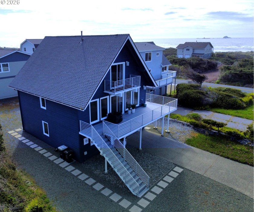 Experience coastal living at its finest in this beautifully - Beach Home for sale in Gold Beach, Oregon on Beachhouse.com