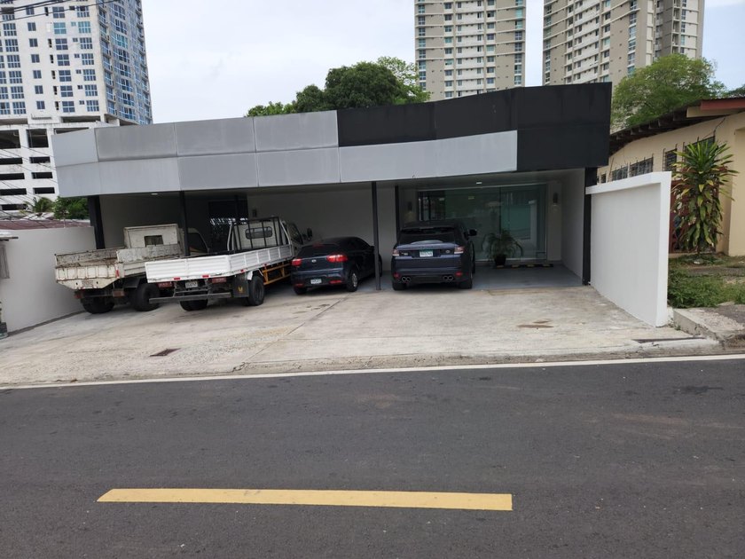 Mixed-Use Building of 400 m2 (4,305.56 SQFT) in Carrasquilla
A - Beach Commercial for sale in Panama City,  on Beachhouse.com