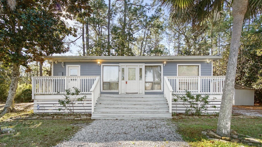 Great starter home or rental investment. 3 bedroom 2 bath, tile - Beach Home for sale in Santa Rosa Beach, Florida on Beachhouse.com
