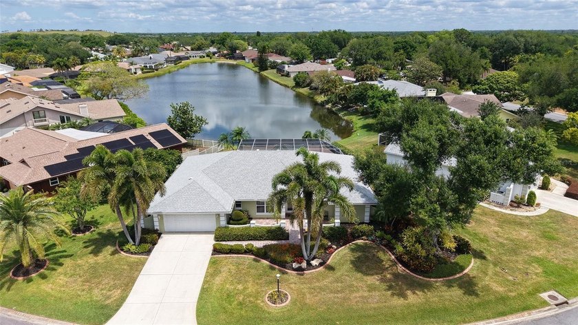 Highly sought after Country Lakes subdivision of Palm Aire - Beach Home for sale in Sarasota, Florida on Beachhouse.com