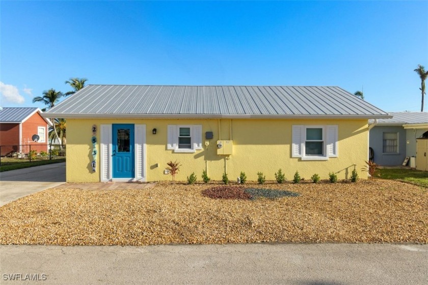 PHOTOS ARE CURRENT! Discover this beautifully remodeled - Beach Home for sale in Matlacha, Florida on Beachhouse.com