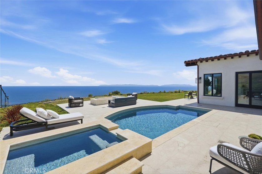 Set on one of the most commanding oceanfront vantage points in - Beach Home for sale in Rancho Palos Verdes, California on Beachhouse.com