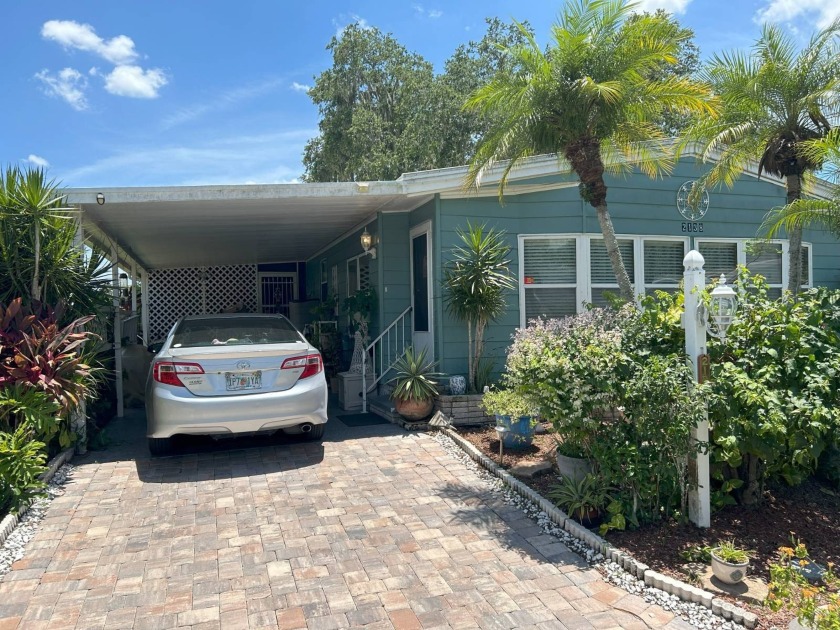 Offered here is a very large and spacious, 2 bed 2 bath, 1,568 - Beach Home for sale in Palmetto, Florida on Beachhouse.com