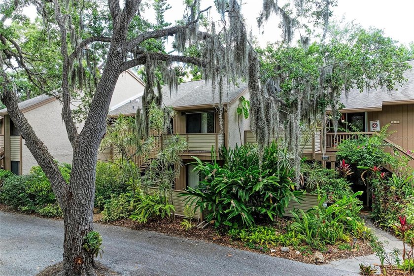 Welcome to easy, low-maintenance living in this beautifully - Beach Condo for sale in Sarasota, Florida on Beachhouse.com