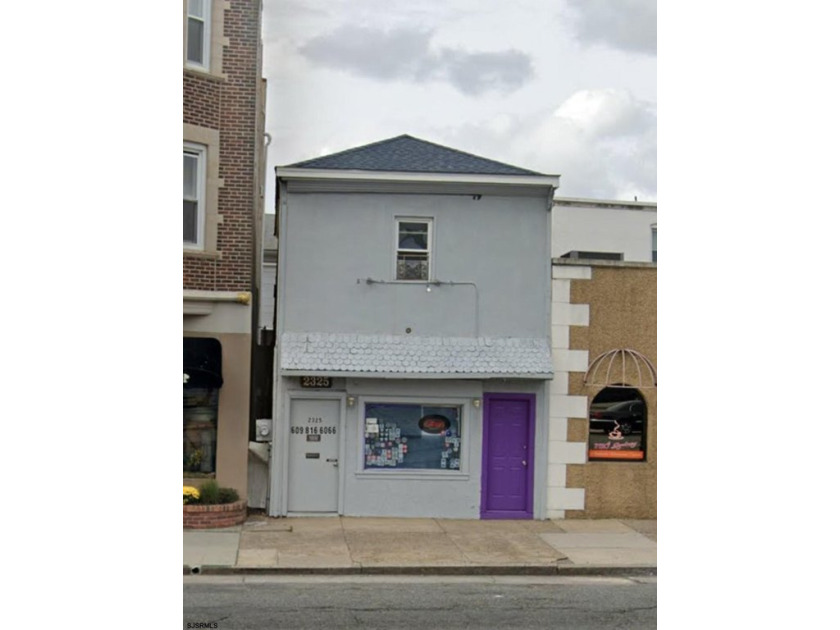 1st floor commercial. Previous massage parlor . 2nd floor - Beach Commercial for sale in Atlantic City, New Jersey on Beachhouse.com