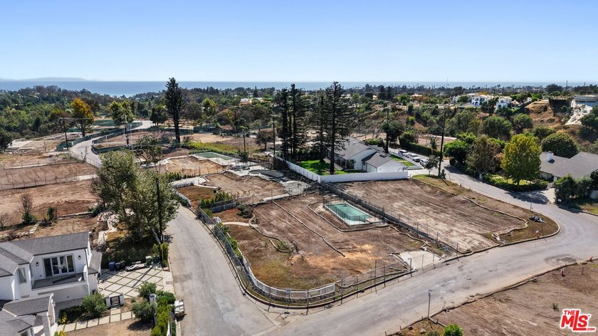 An idyllic setting to create your dream home in one of Pacific - Beach Lot for sale in Pacific Palisades, California on Beachhouse.com