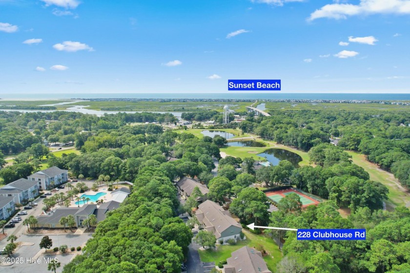 This unique Sunset Beach property in Sea Trail offers endless - Beach Townhome/Townhouse for sale in Sunset Beach, North Carolina on Beachhouse.com