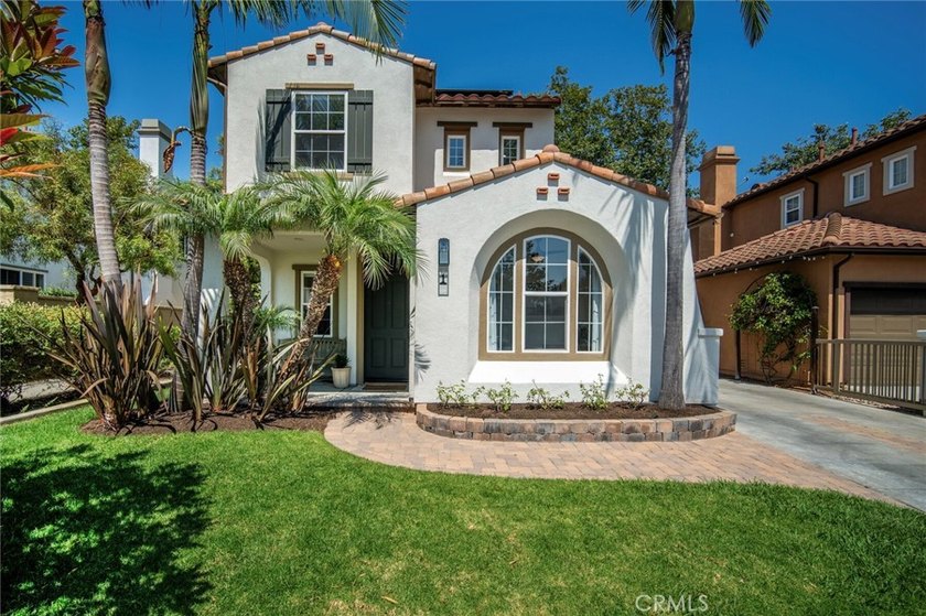 Tucked at the end of a storybook cul-de-sac, shared by just one - Beach Home for sale in San Clemente, California on Beachhouse.com