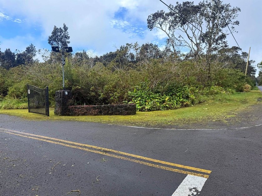 This breathtaking half-acre corner lot is untouched and ready - Beach Lot for sale in Volcano, Hawaii on Beachhouse.com