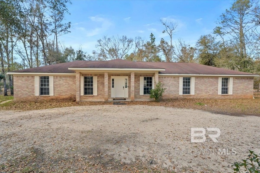 ***SELLER OFFERING $13,000 TOWARD BUYER'S CLOSING COST - Beach Home for sale in Robertsdale, Alabama on Beachhouse.com