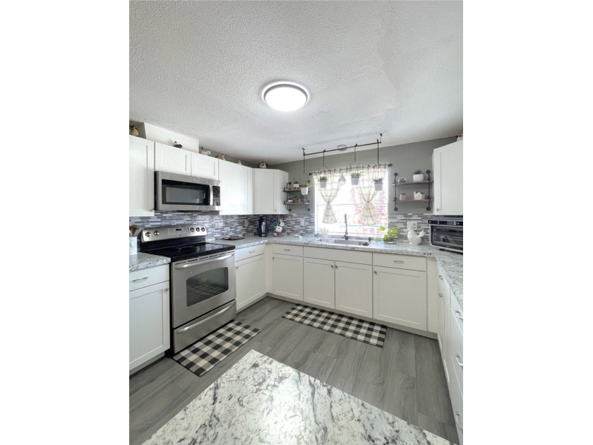 This beautifully updated and fully furnished 2-bedroom, 2-bath - Beach Home for sale in North Fort Myers, Florida on Beachhouse.com