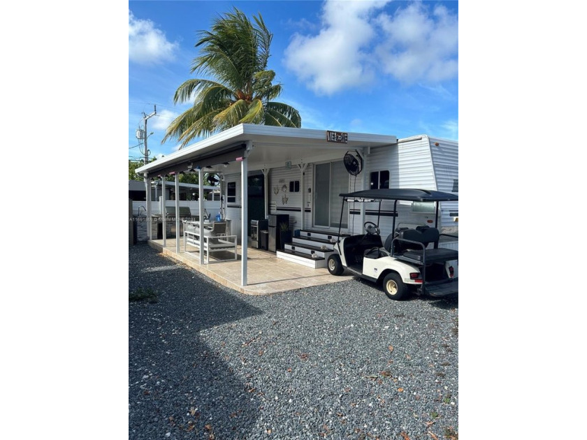 The Florida Keys dream is right here for you! Located in the Key - Beach Home for sale in Key Largo, Florida on Beachhouse.com