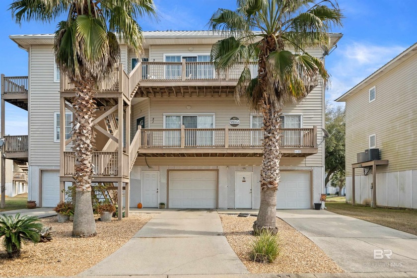 Welcome to Sunset Bay Villas! This meticulously maintained 3 - Beach Condo for sale in Daphne, Alabama on Beachhouse.com