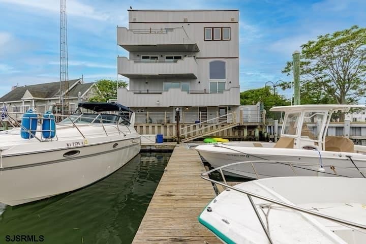 RARE OPPORTUNITY come own this unique waterfront home!! This - Beach Home for sale in Atlantic City, New Jersey on Beachhouse.com