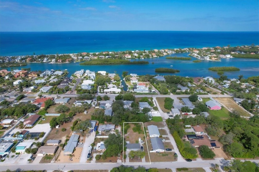 Welcome to your charming beach bungalow, ideally situated on - Beach Home for sale in Nokomis, Florida on Beachhouse.com