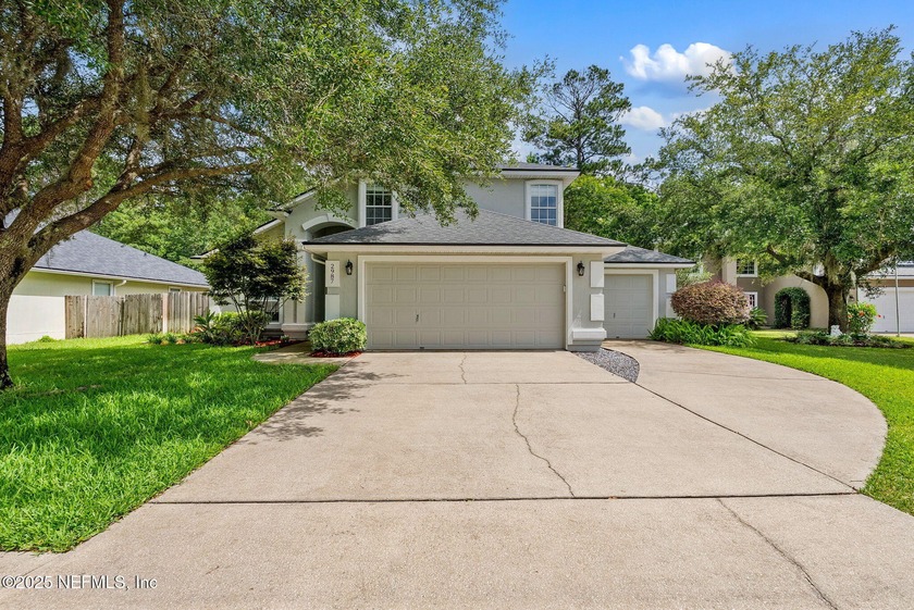 MOTIVATED SELLER! This move in ready home features a new roof - Beach Home for sale in Jacksonville, Florida on Beachhouse.com