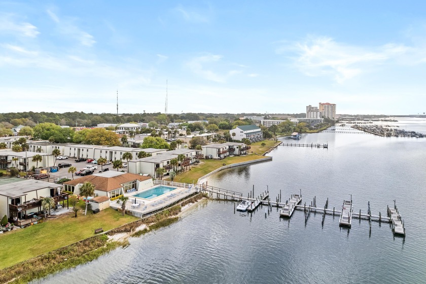 RARE GEM: The ONLY unit in the complex with a PRIVATE WASHER & - Beach Condo for sale in Fort Walton Beach, Florida on Beachhouse.com