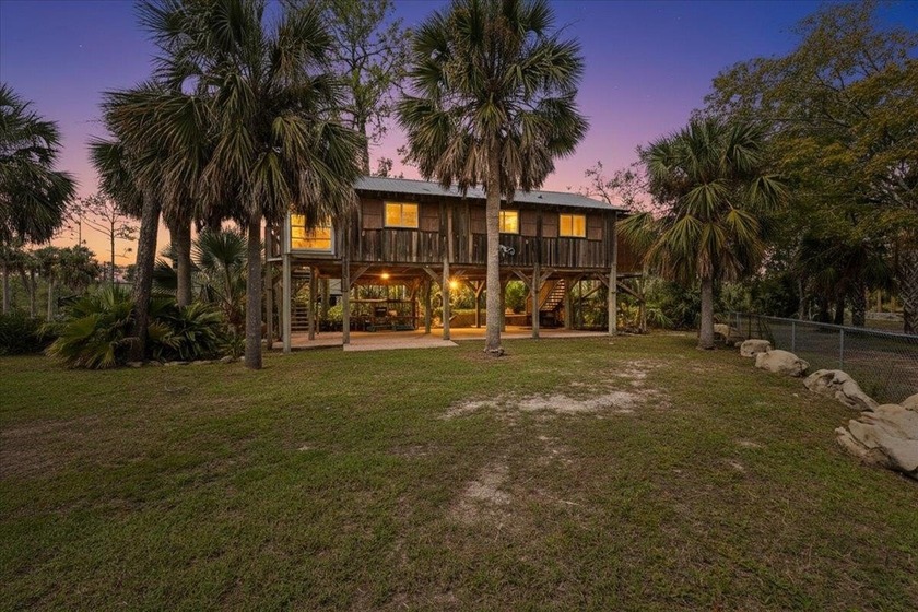 Steinhatchee Coastal Cottage! Nestled beneath the swaying palms - Beach Home for sale in Perry, Florida on Beachhouse.com