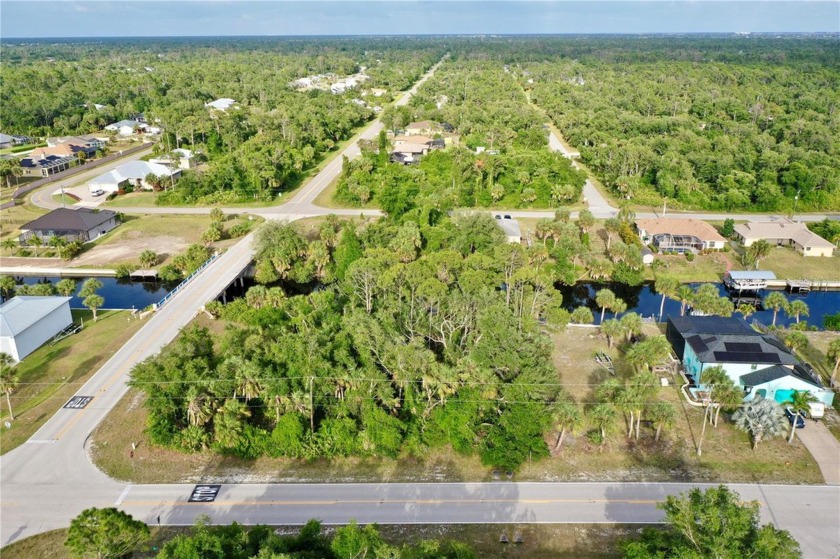 Waterfront lot for sale, on a SALTWATER canal in Port Charlotte - Beach Lot for sale in Port Charlotte, Florida on Beachhouse.com