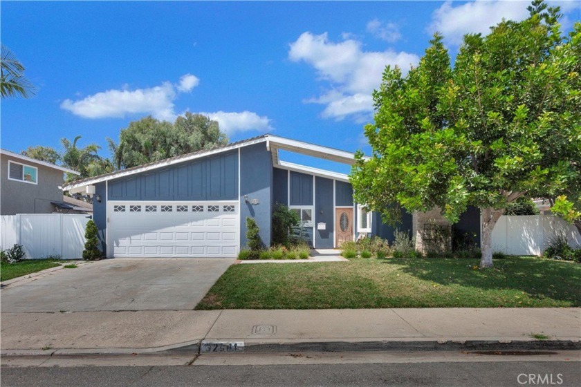 Absolutely stunning remodeled Single Level Troy Homes property - Beach Home for sale in San Juan Capistrano, California on Beachhouse.com