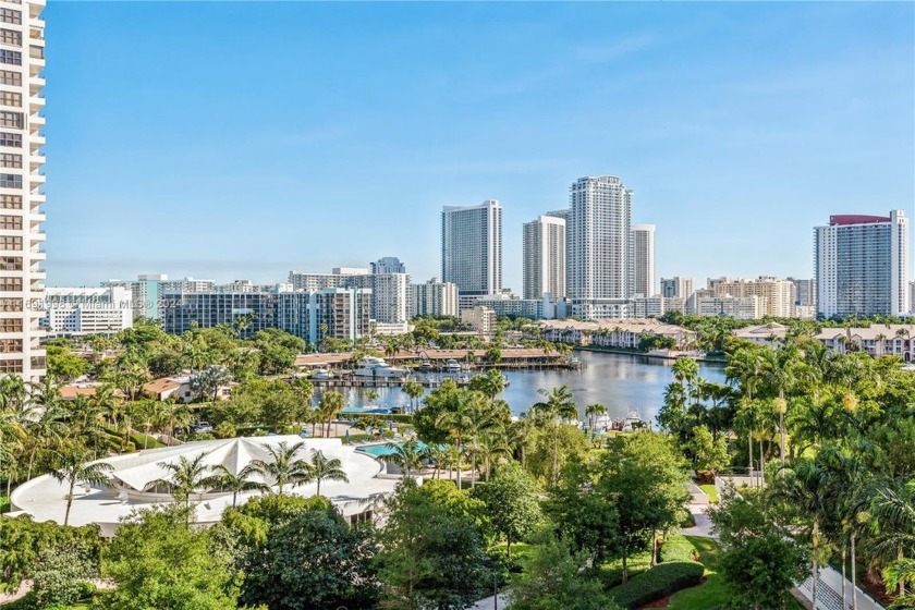 Enjoy garden and tennis views from this large 1/1.5 condo - Beach Condo for sale in Hallandale Beach, Florida on Beachhouse.com