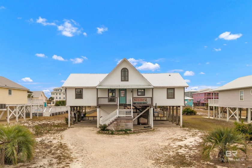 Welcome to this adorable, updated coastal home with a shabby - Beach Home for sale in Gulf Shores, Alabama on Beachhouse.com