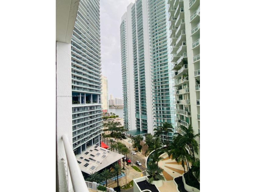 Great Opportunity !!! You will love this modern and spacious 2 - Beach Condo for sale in Miami, Florida on Beachhouse.com