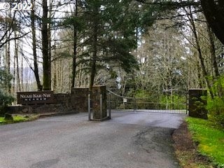 Large .36 lot with wonderful full southern exposure in exclusive - Beach Lot for sale in Nehalem, Oregon on Beachhouse.com