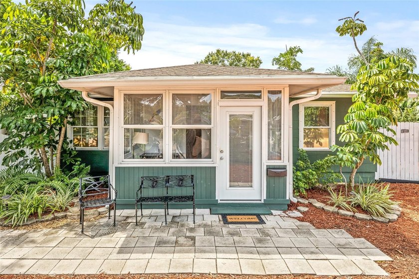Darling vintage appeal with modern touches in this mid-century - Beach Home for sale in St. Petersburg, Florida on Beachhouse.com