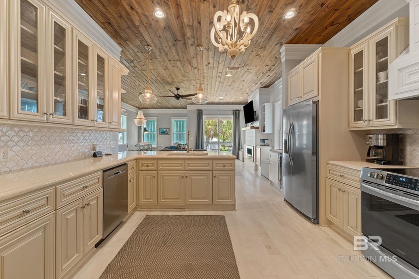 New BOAT SLIP on close to 100' of the intercoastal included! - Beach Home for sale in Pensacola, Florida on Beachhouse.com