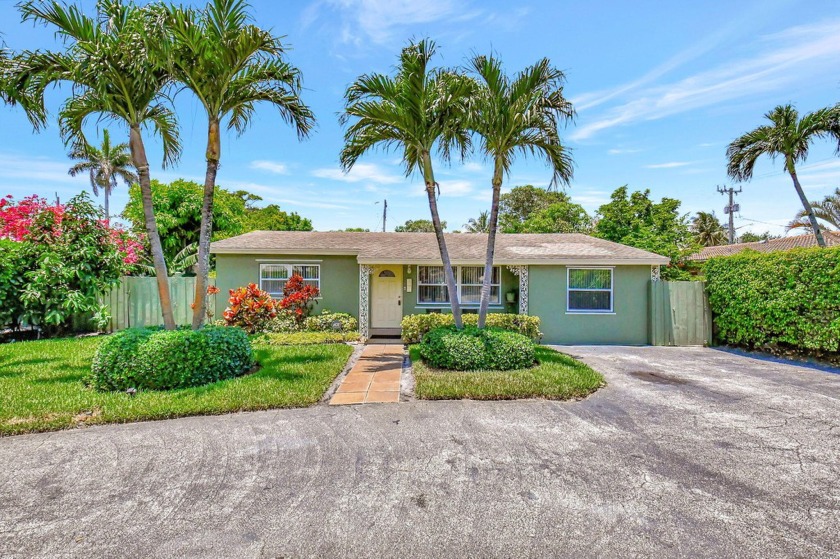 Welcome to this 3-bedroom, 2-bathroom single family home nestled - Beach Home for sale in Delray Beach, Florida on Beachhouse.com