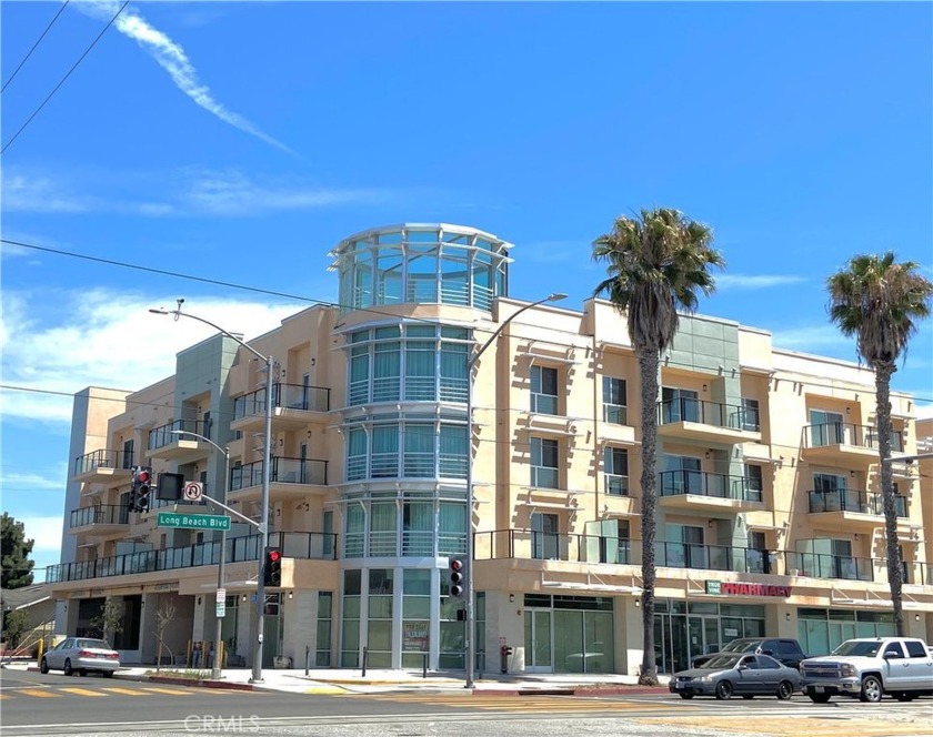 Welcome to your new home. A beautifully designed condo built in - Beach Condo for sale in Long Beach, California on Beachhouse.com